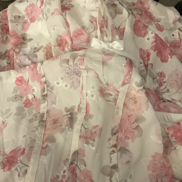 Arula Maeve Floral Pink and White Mini  Dress - Picture 4 of 6